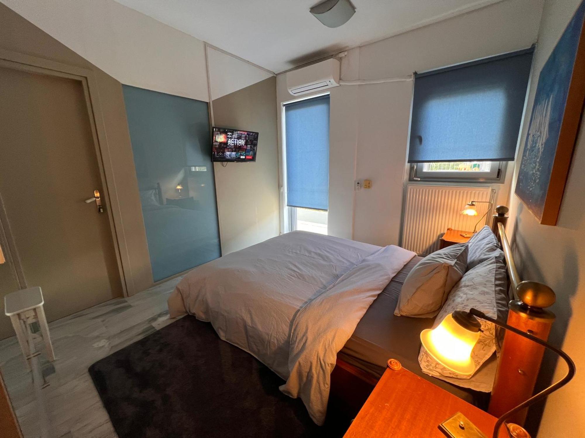 Blue Spacious Flat Wt Parking Nr Marousi Hospitals, By Promoshomes アテネ エクステリア 写真