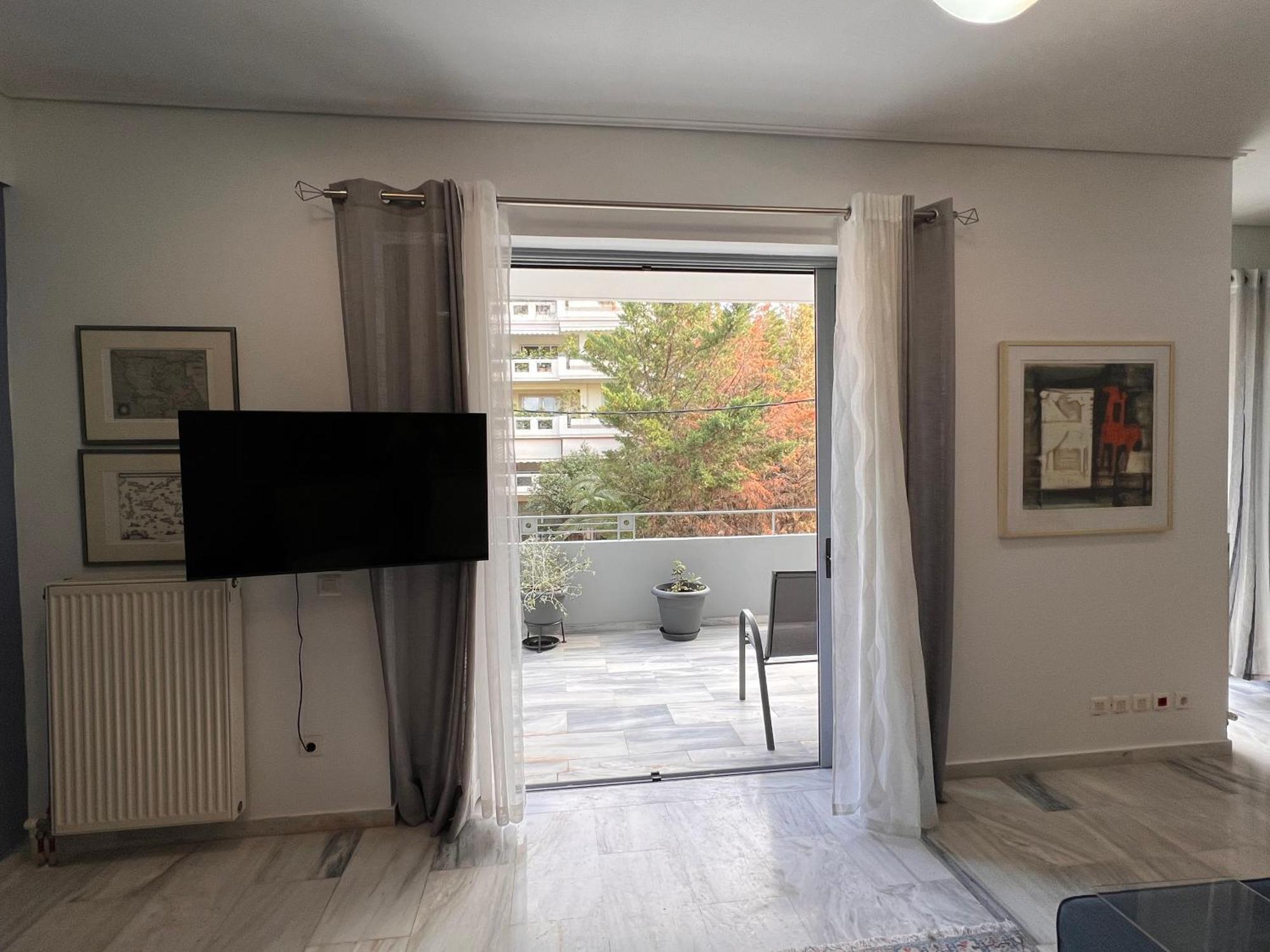 Blue Spacious Flat Wt Parking Nr Marousi Hospitals, By Promoshomes アテネ エクステリア 写真